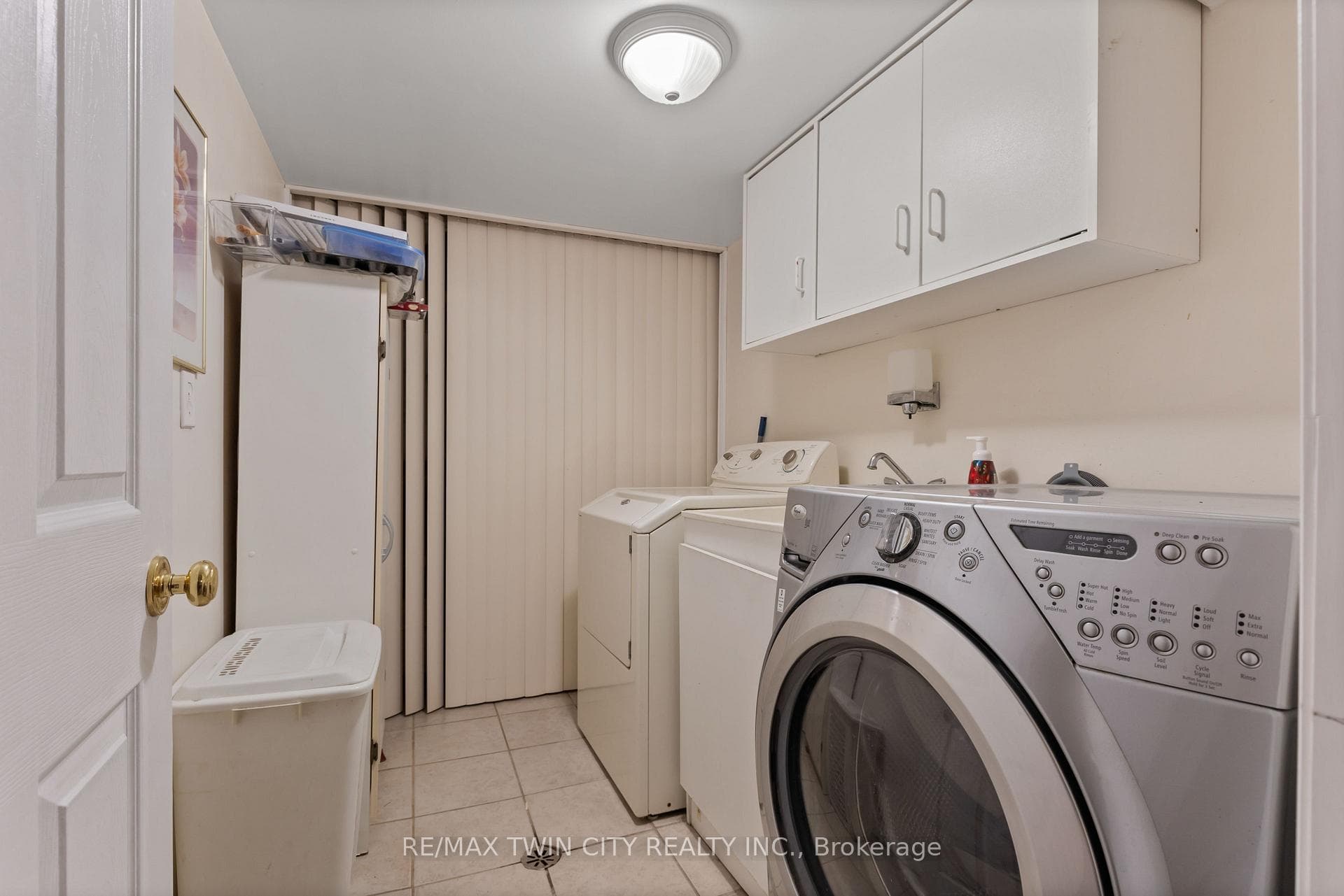 19 Waffler Crescent photo 29