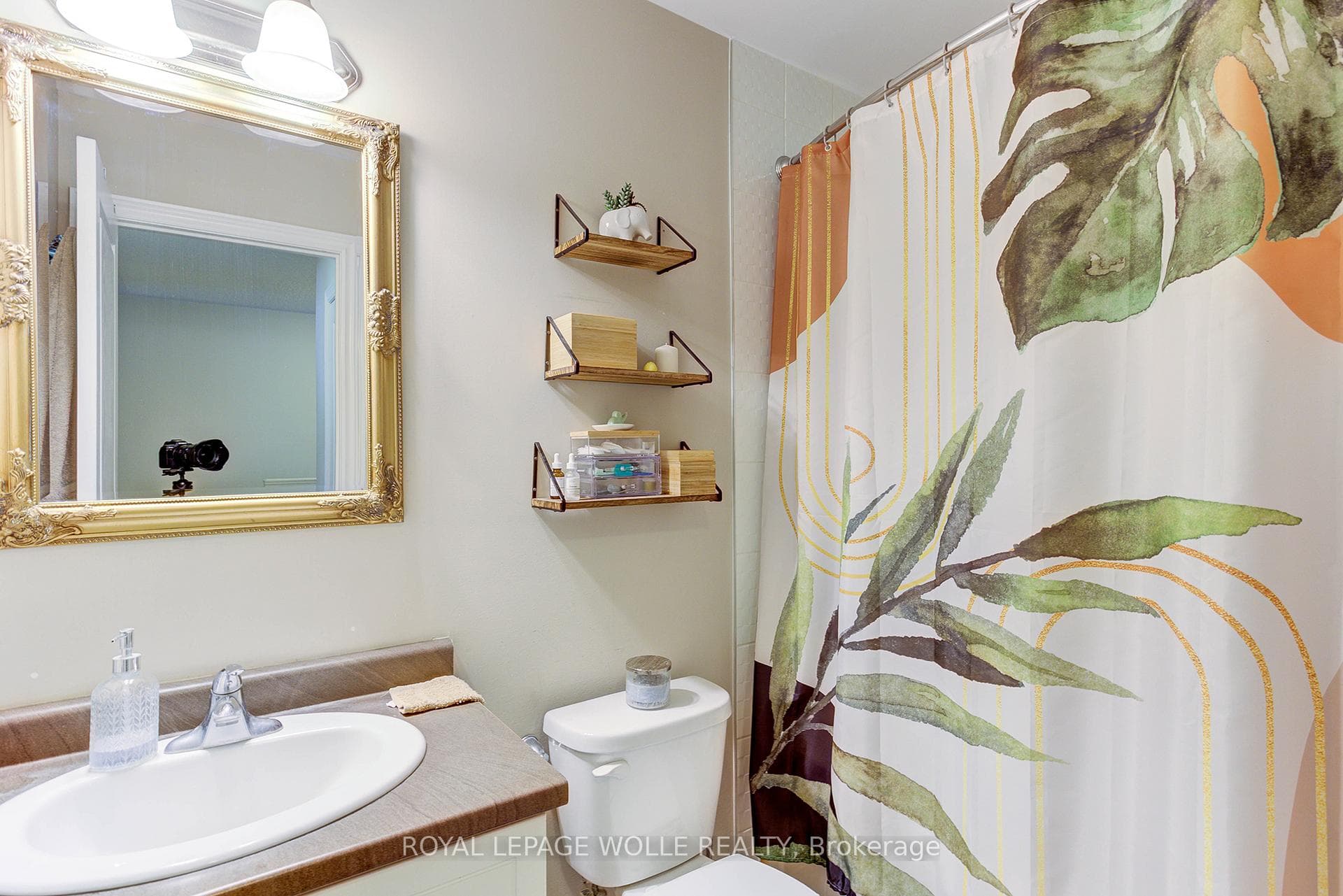 8 Beatrice Lane photo 21