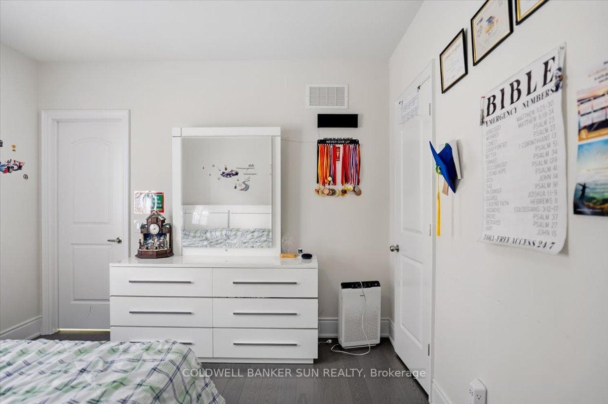 87 James Walker Avenue photo 22