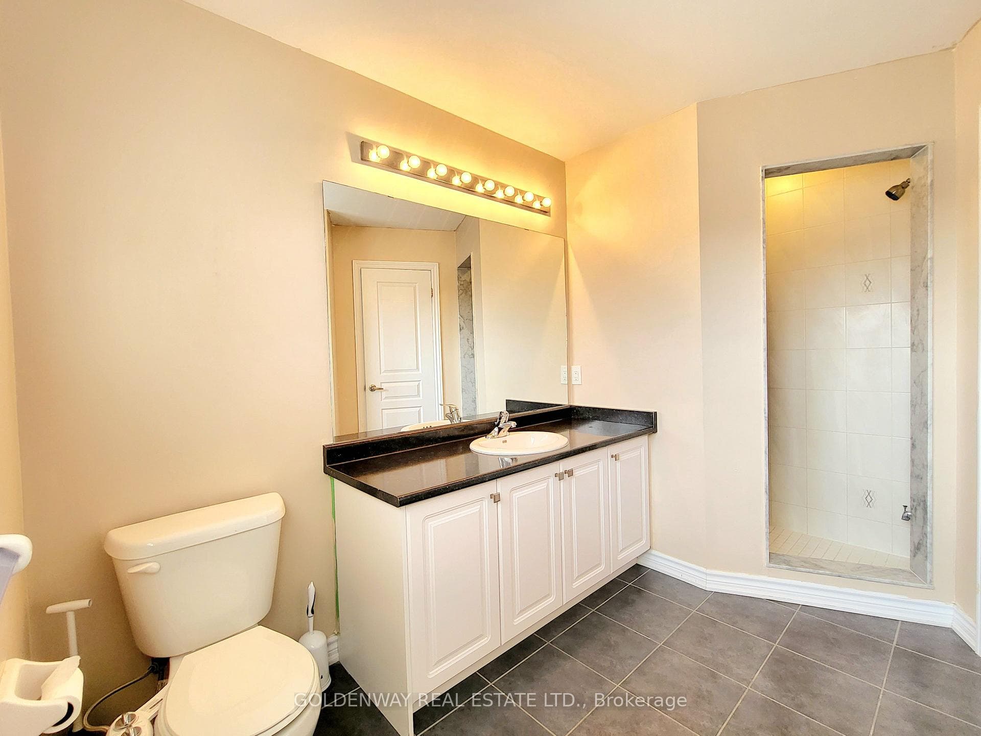 80 Aspen Hills Road photo 22