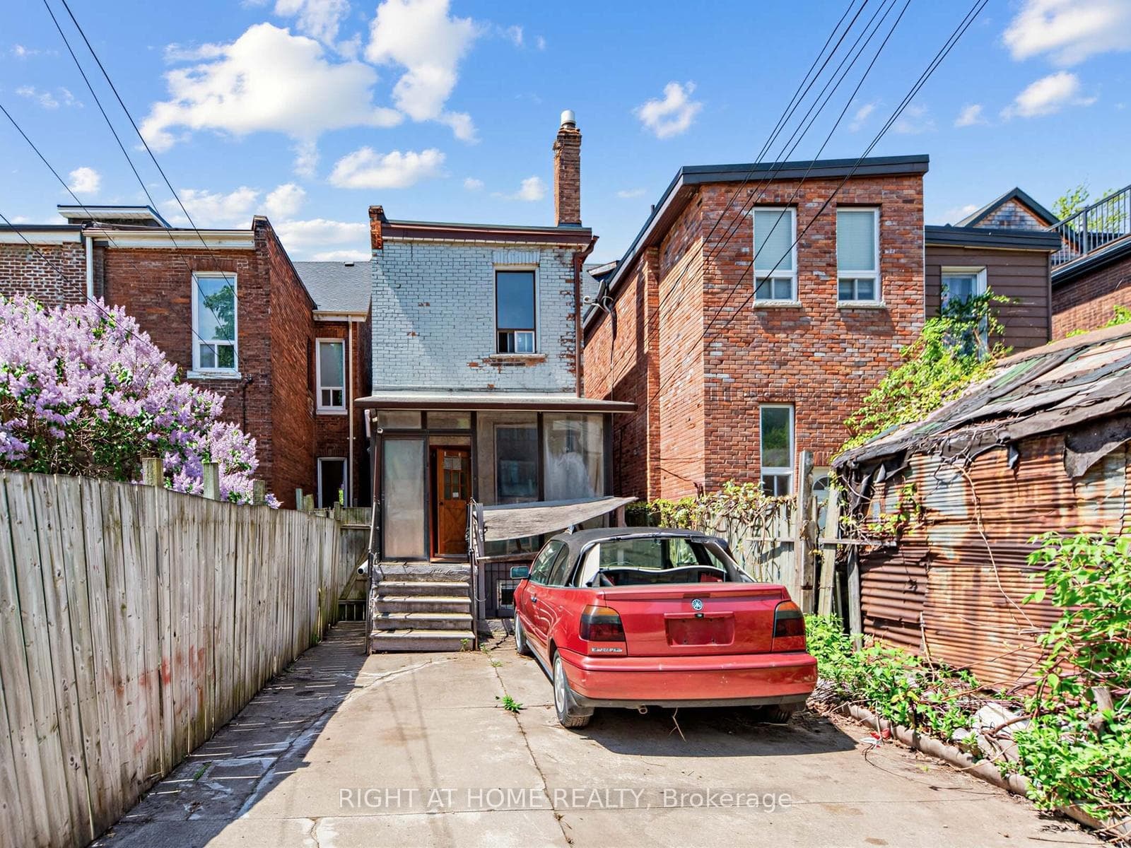 91 Borden Street photo 36