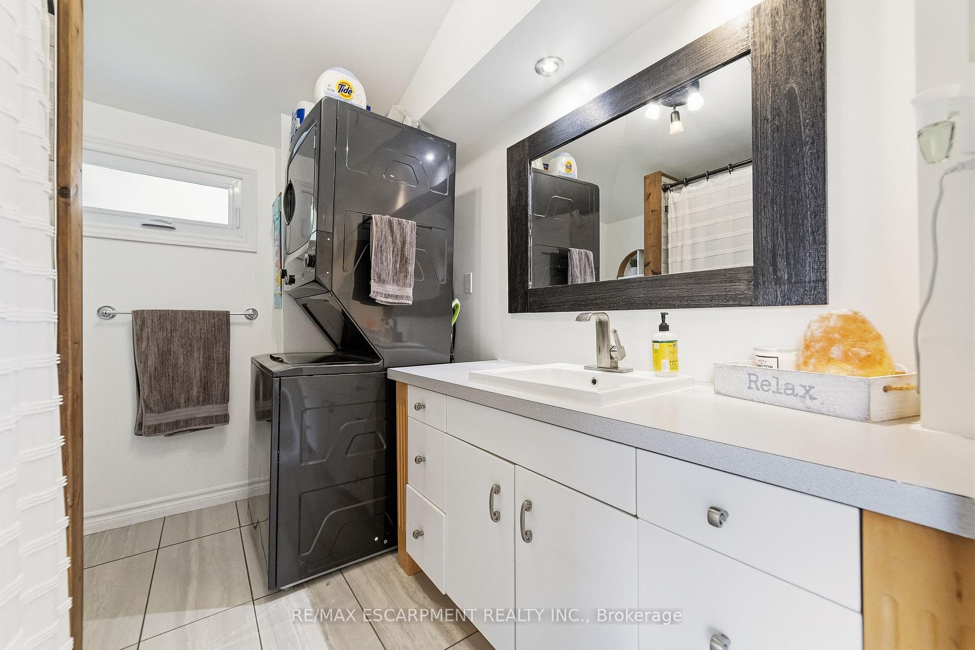 425 Ross Avenue photo 12