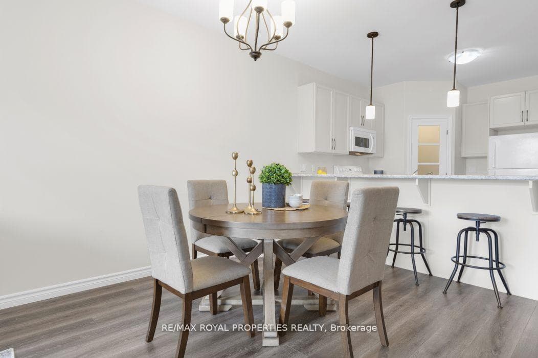 54 Ledgerock Court photo 17