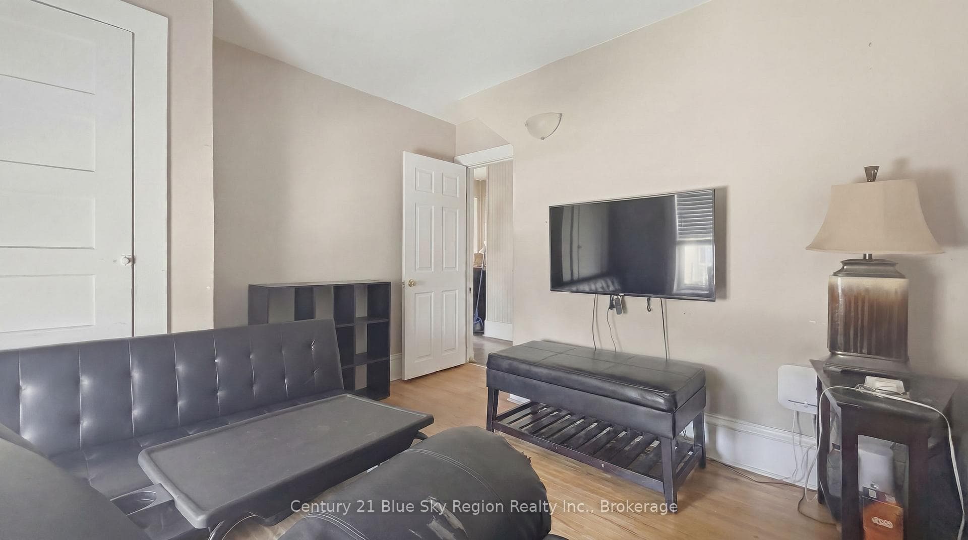 Apart 2 - AI used to remove tenants belongings