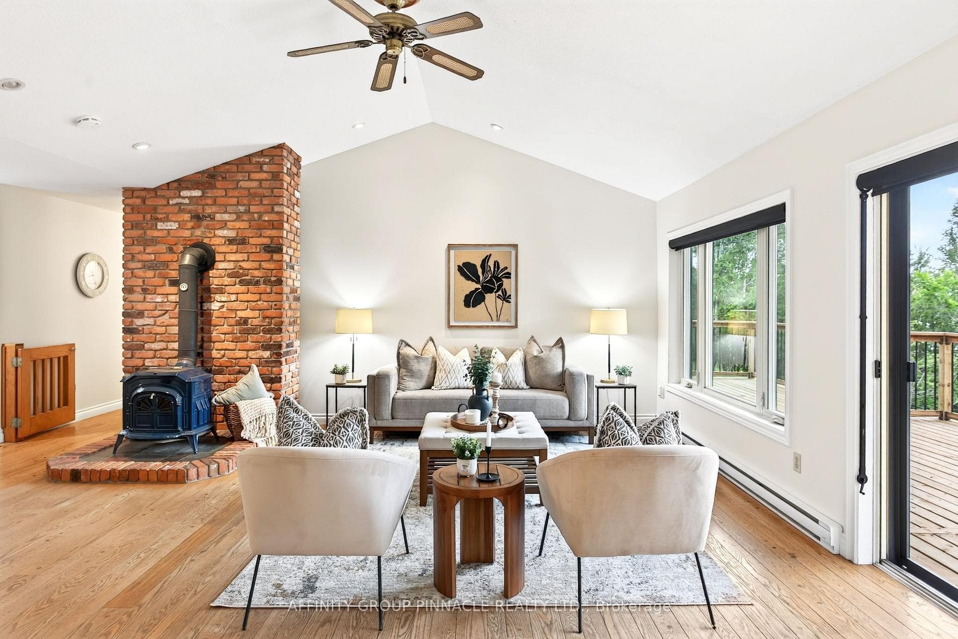 183 Louisa Street photo 8