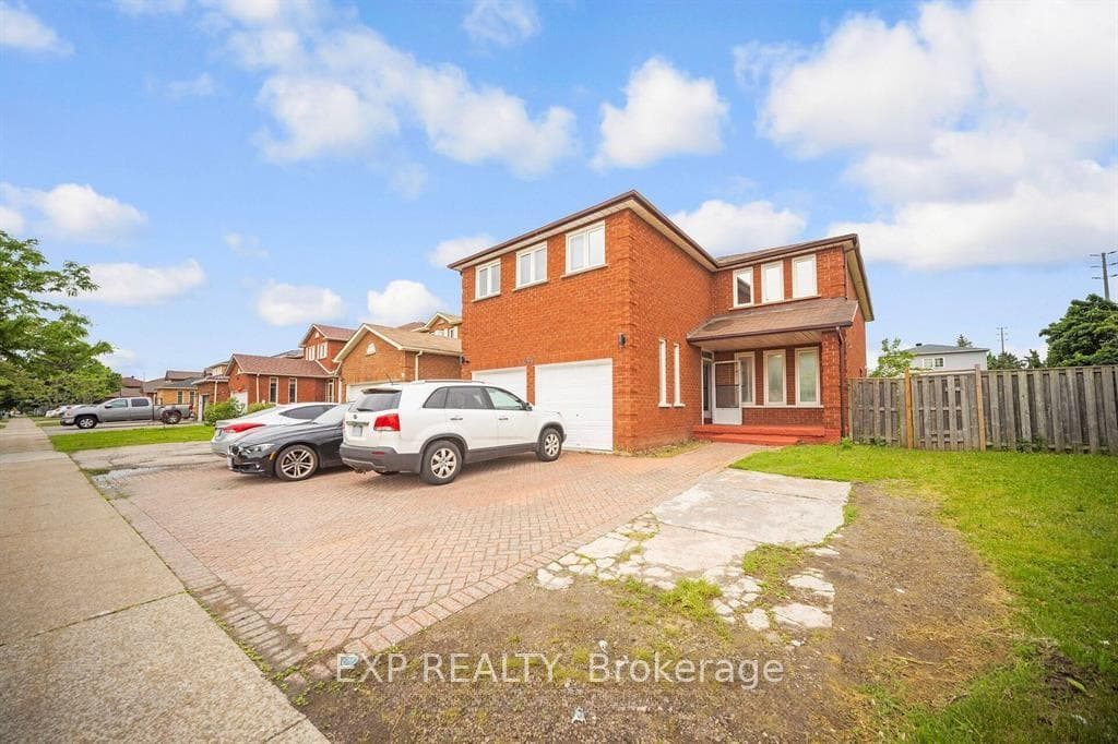 692 Huntington Ridge Drive photo 4