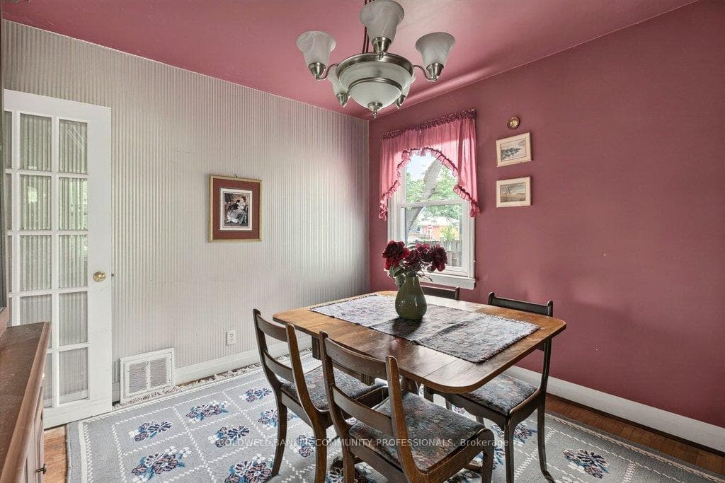 16 Sussex Street photo 20