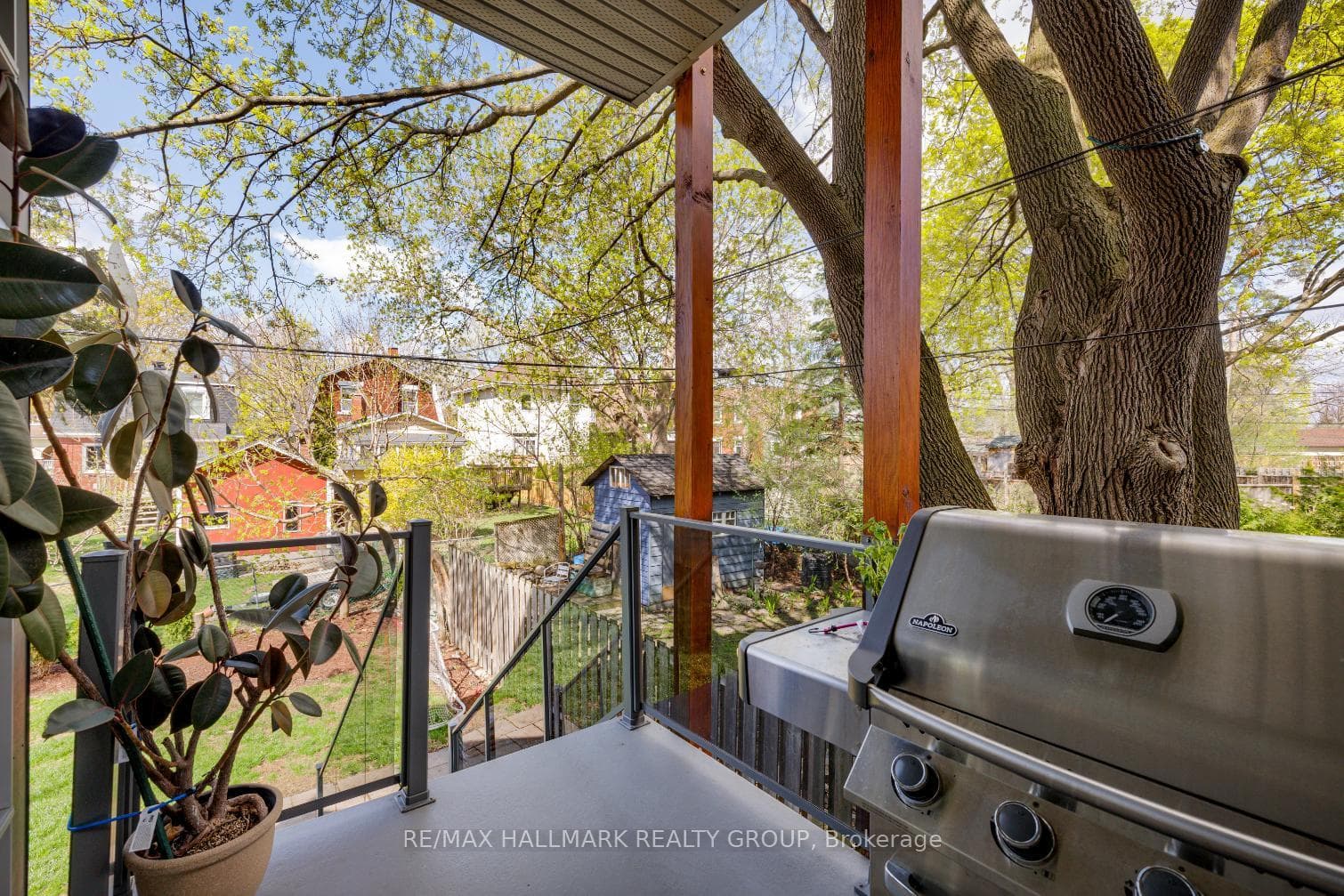 92 Grange Avenue photo 39