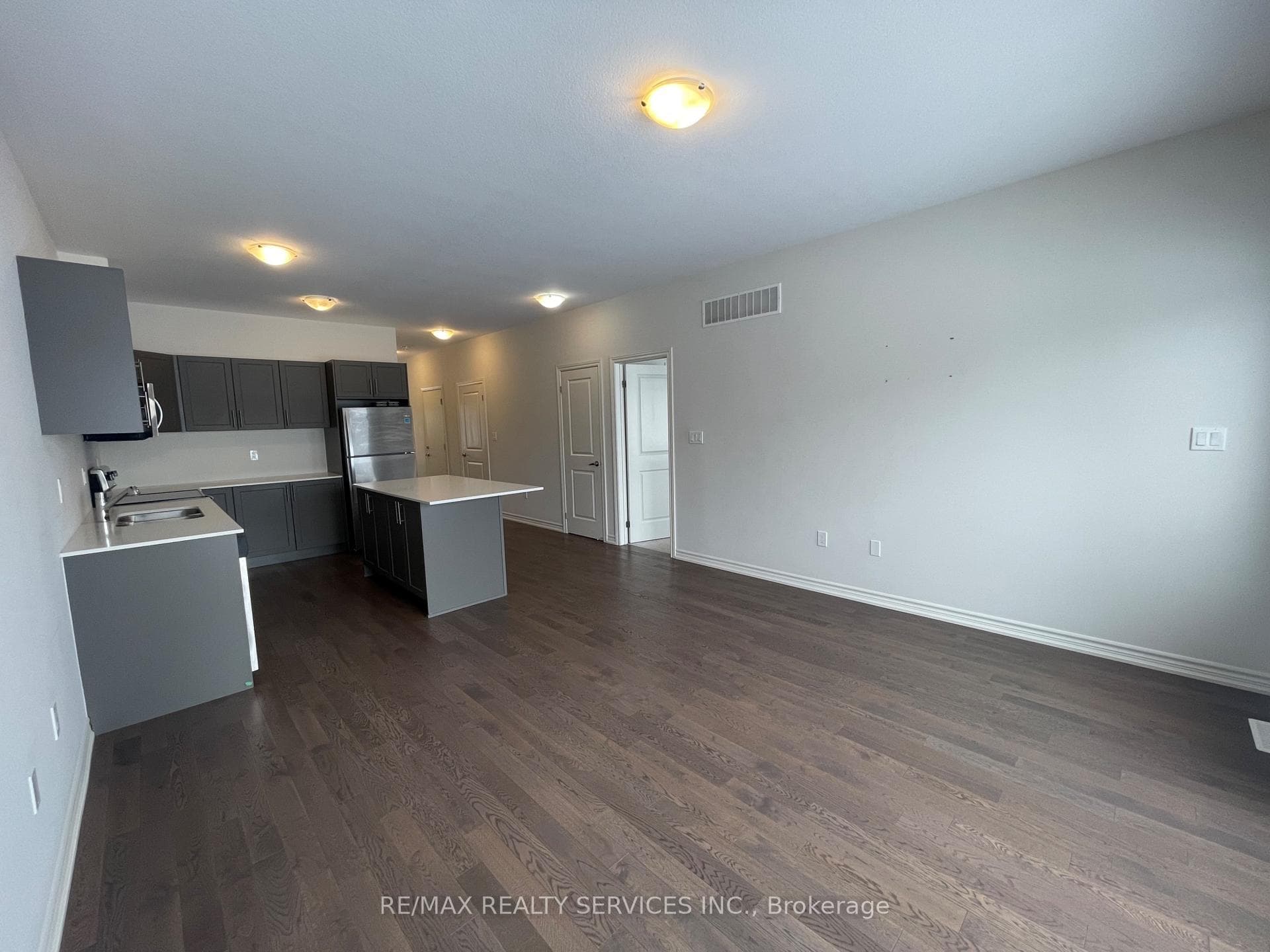 88 Cheryl Avenue photo 7