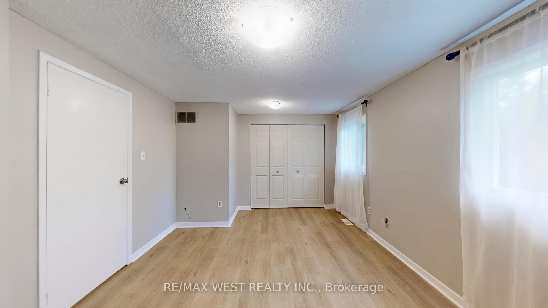 52 Radford Drive photo 26