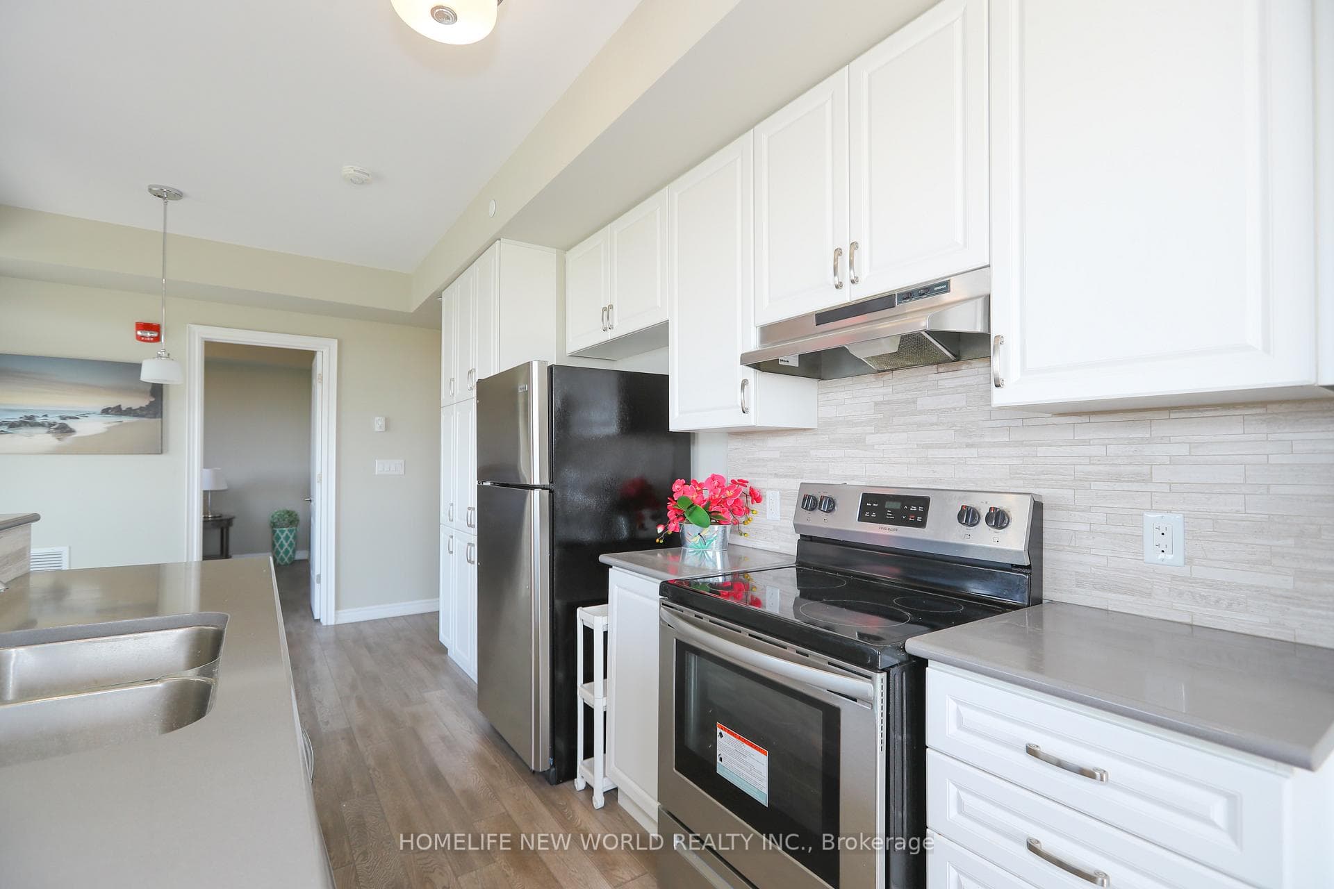 2 Adam Sellers Street Unit 405 photo 5
