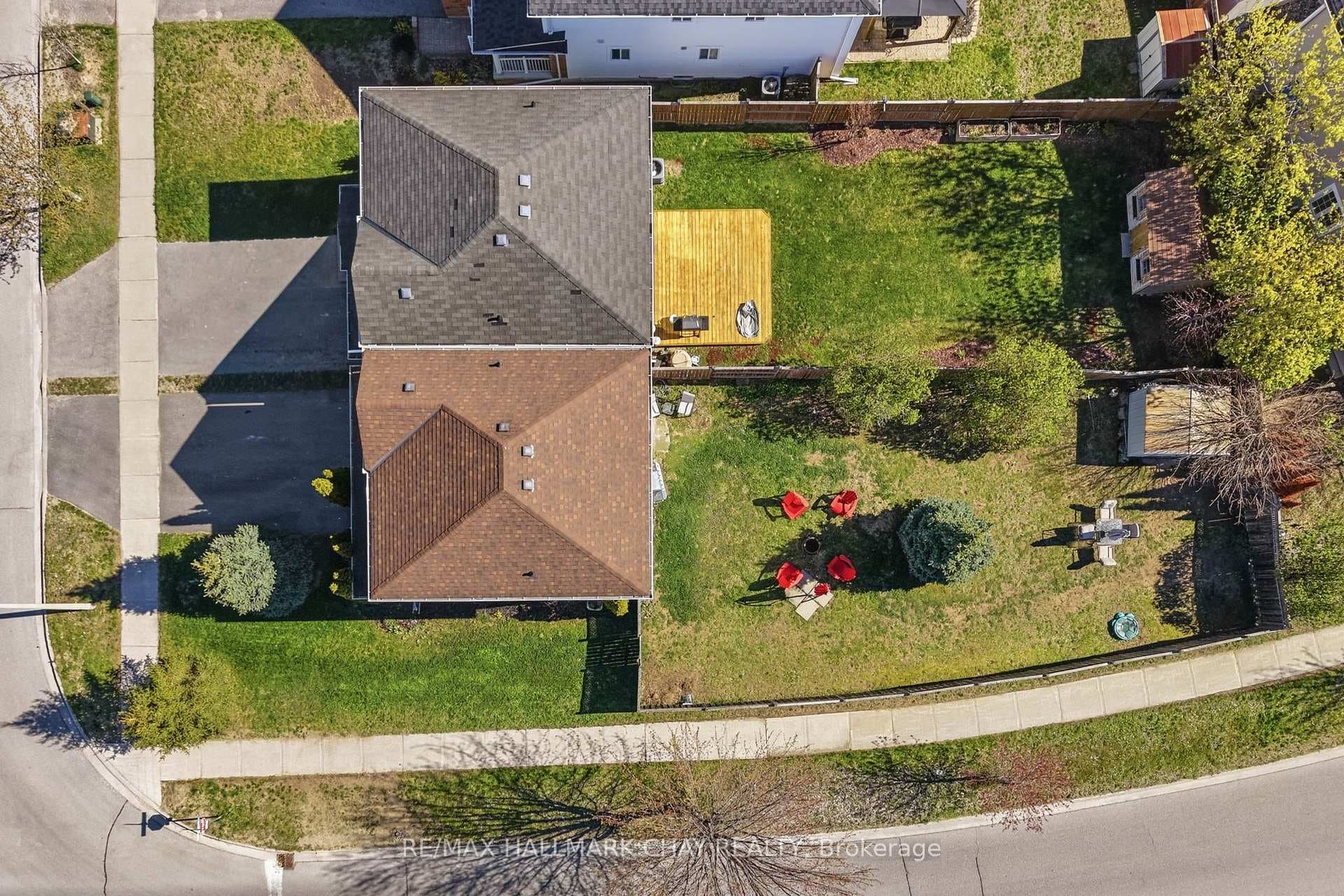 167 Maplewood Drive photo 33