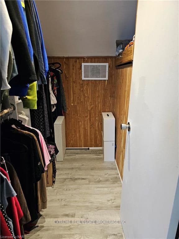1 JOSEPHINE Street photo 17