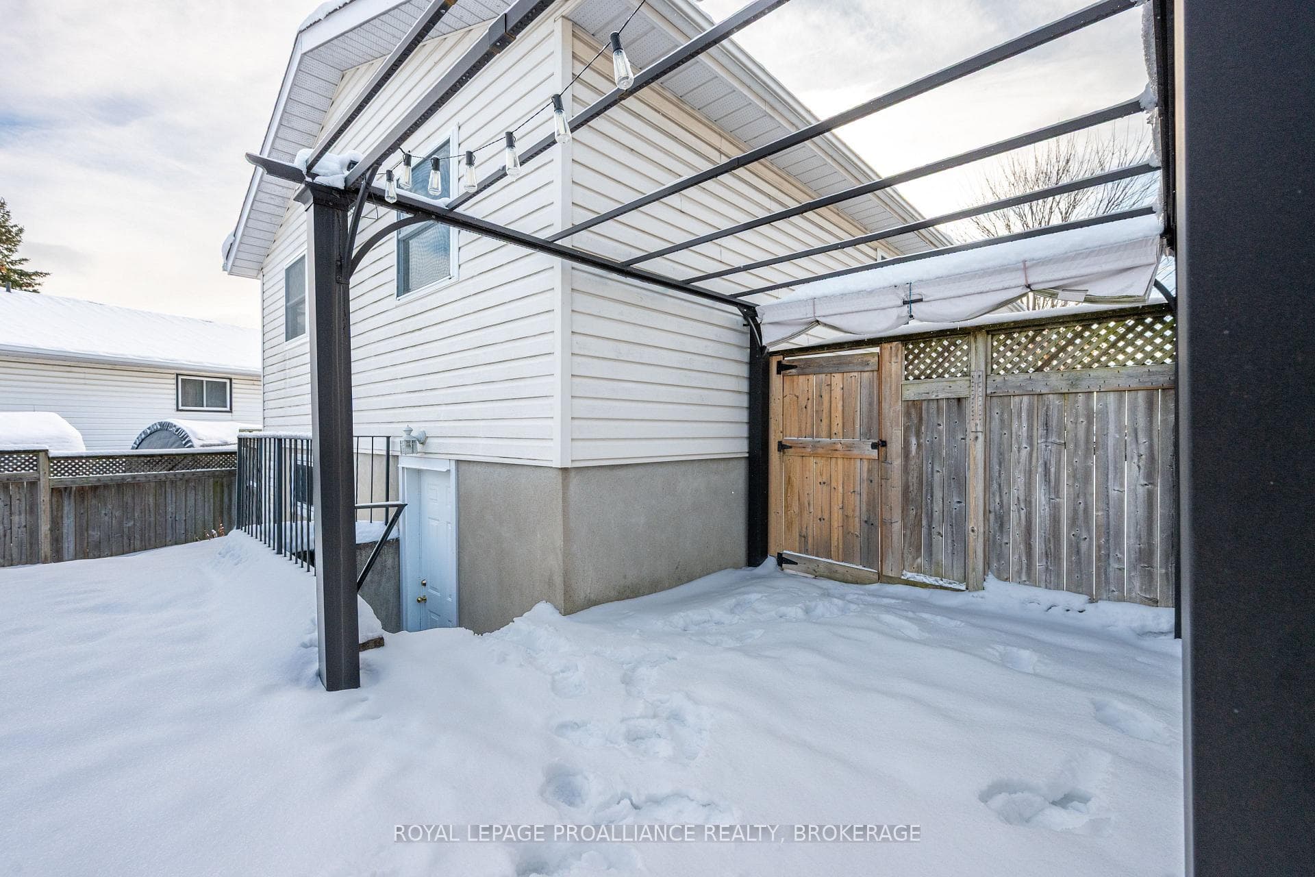 39 Esdon Street photo 6