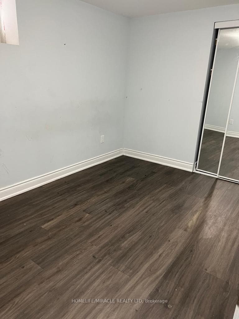 26 Feeder Street Unit Bsmt photo 9