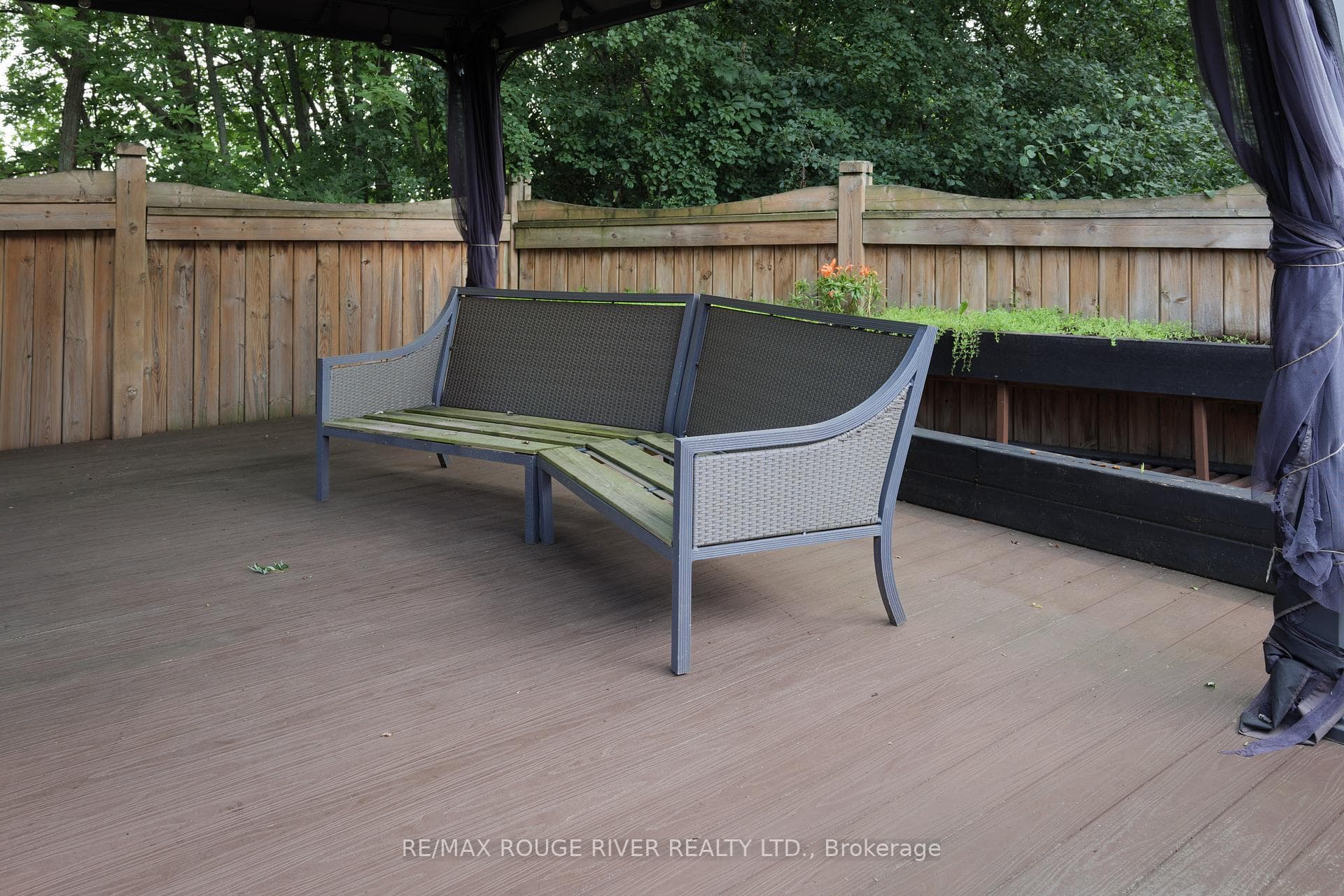 453 Mahogany Court photo 27