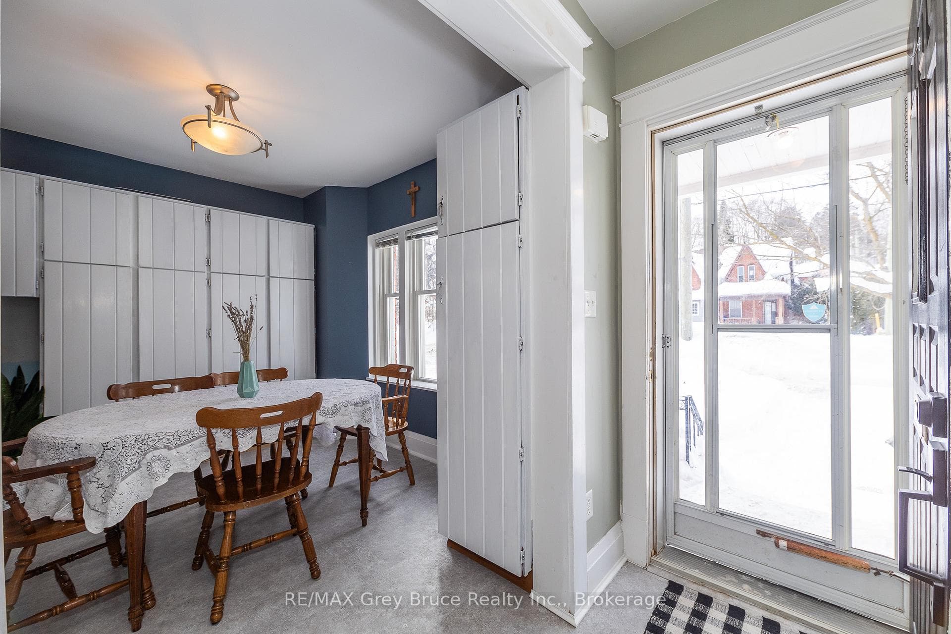 Entry Way & Dining Area