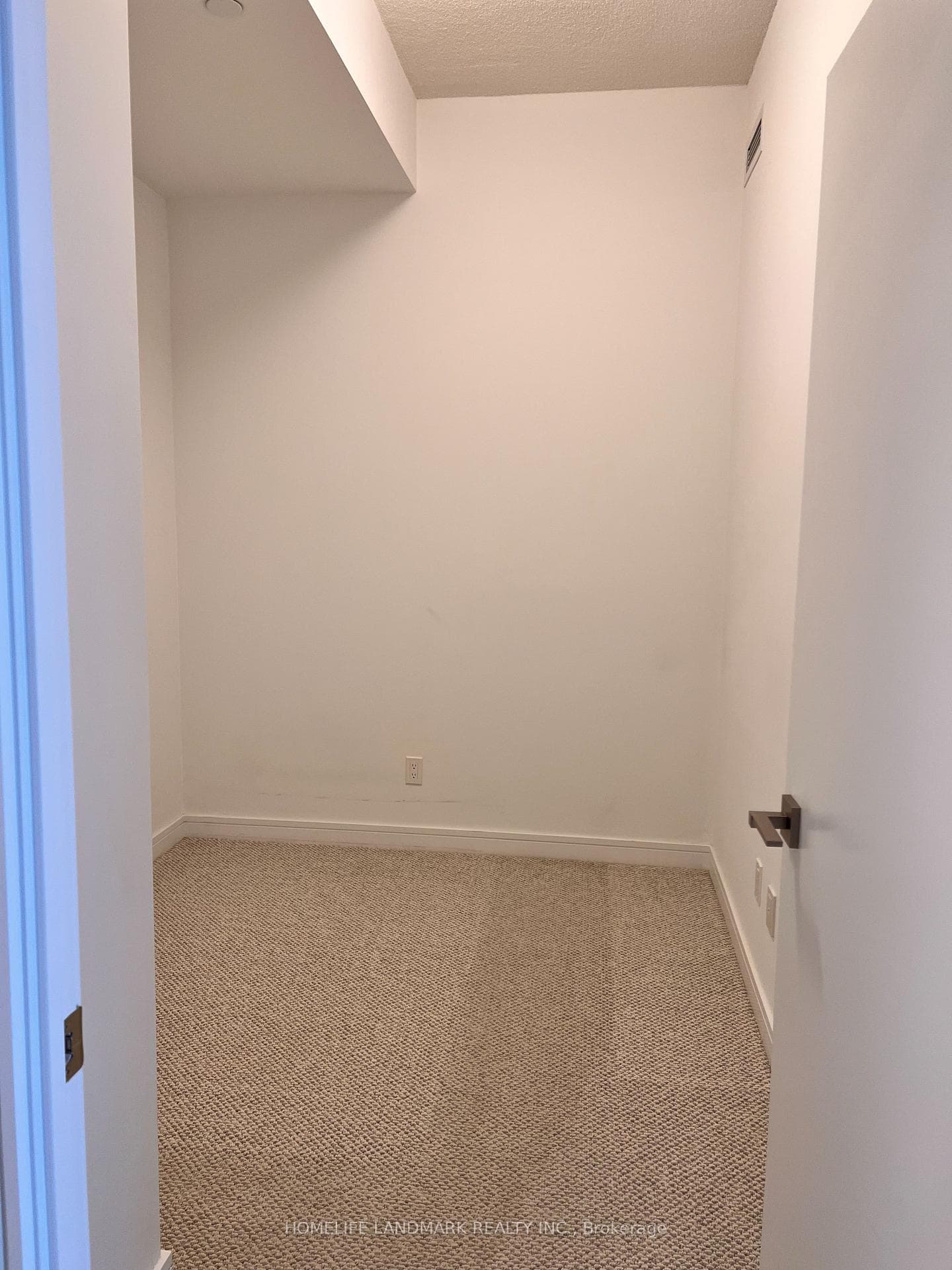 621 Sheppard Avenue Unit 701 photo 10