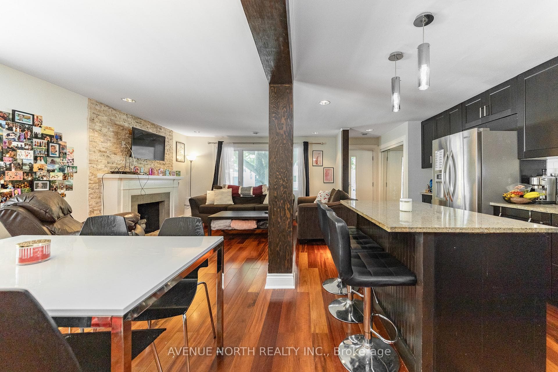 206 Blackburn Avenue photo 12