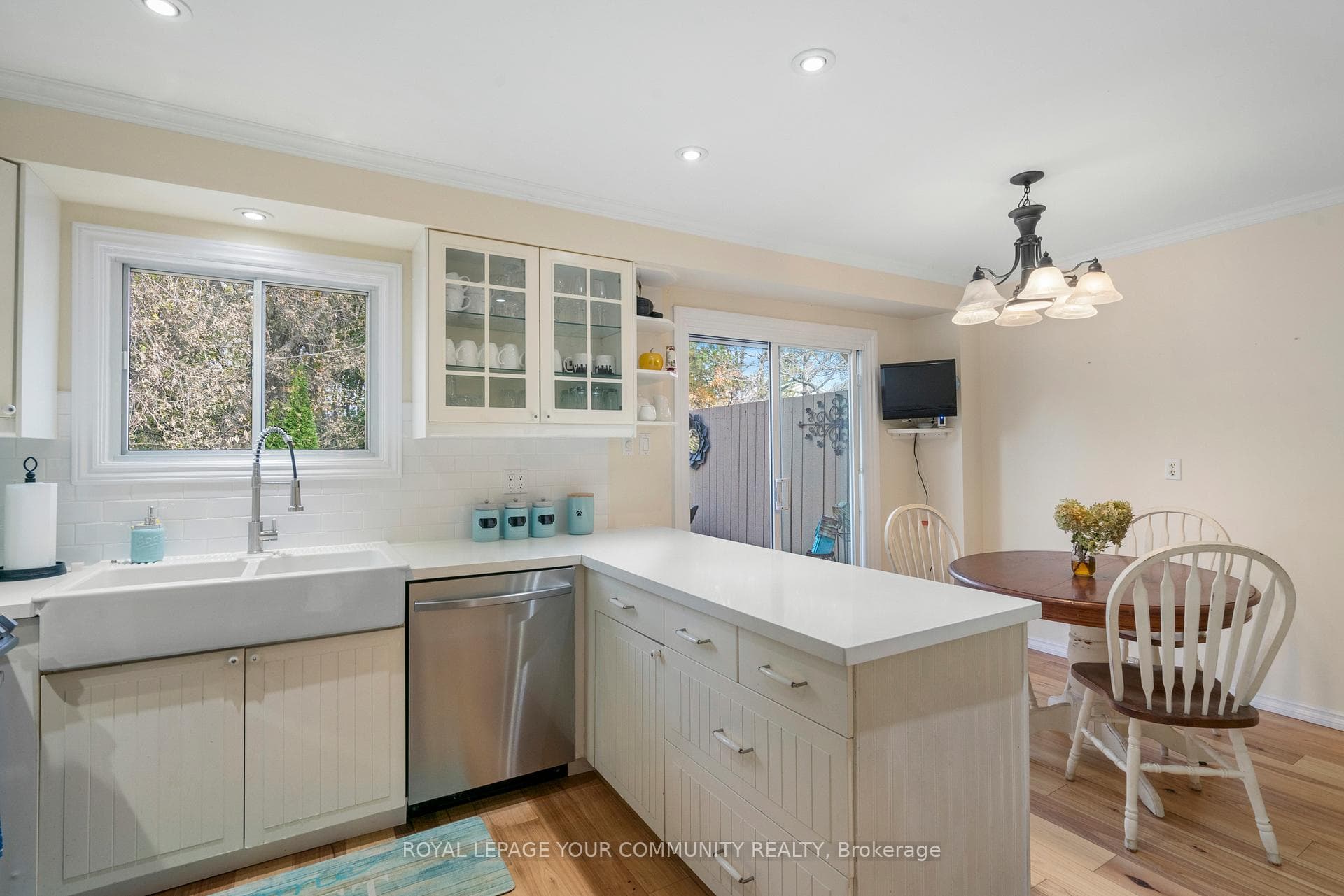 106 Seaton Drive photo 14