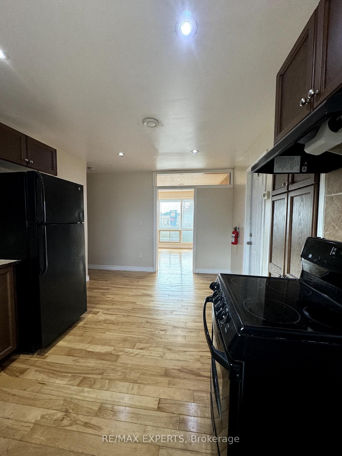 5780 King Road Unit 4 photo 2