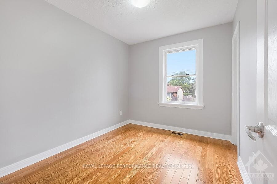 308 GLYNN Avenue photo 18