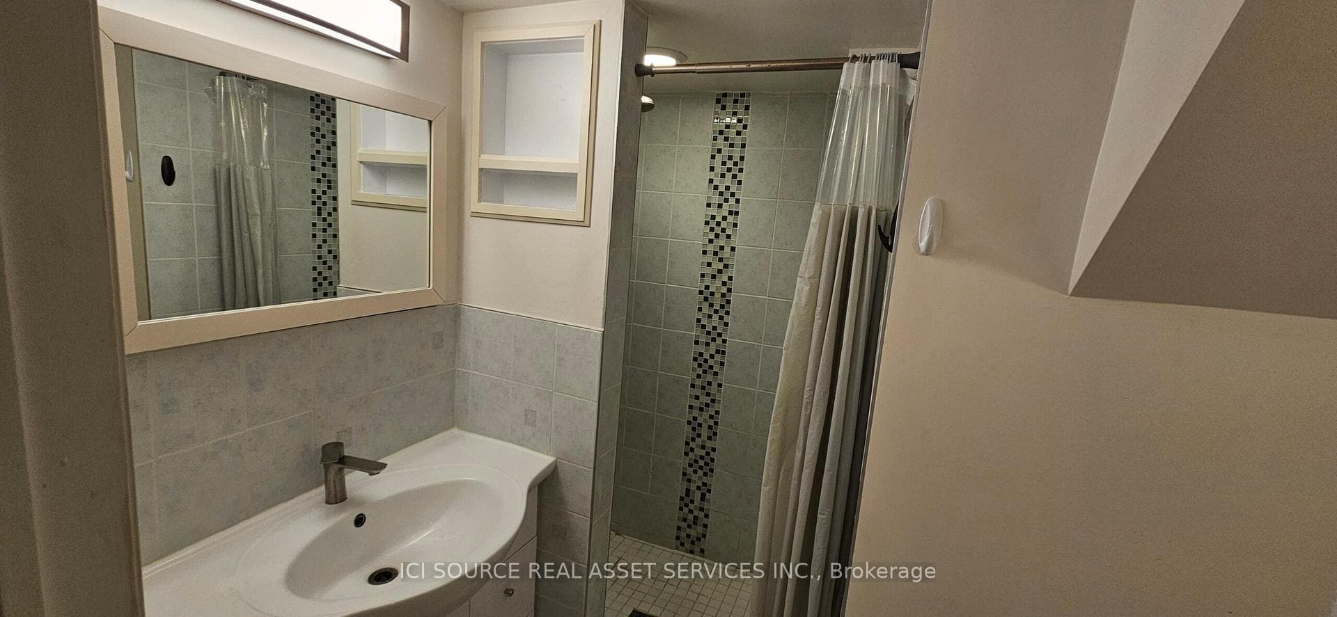 105 Clappison Boulevard Unit Unit 2 photo 10