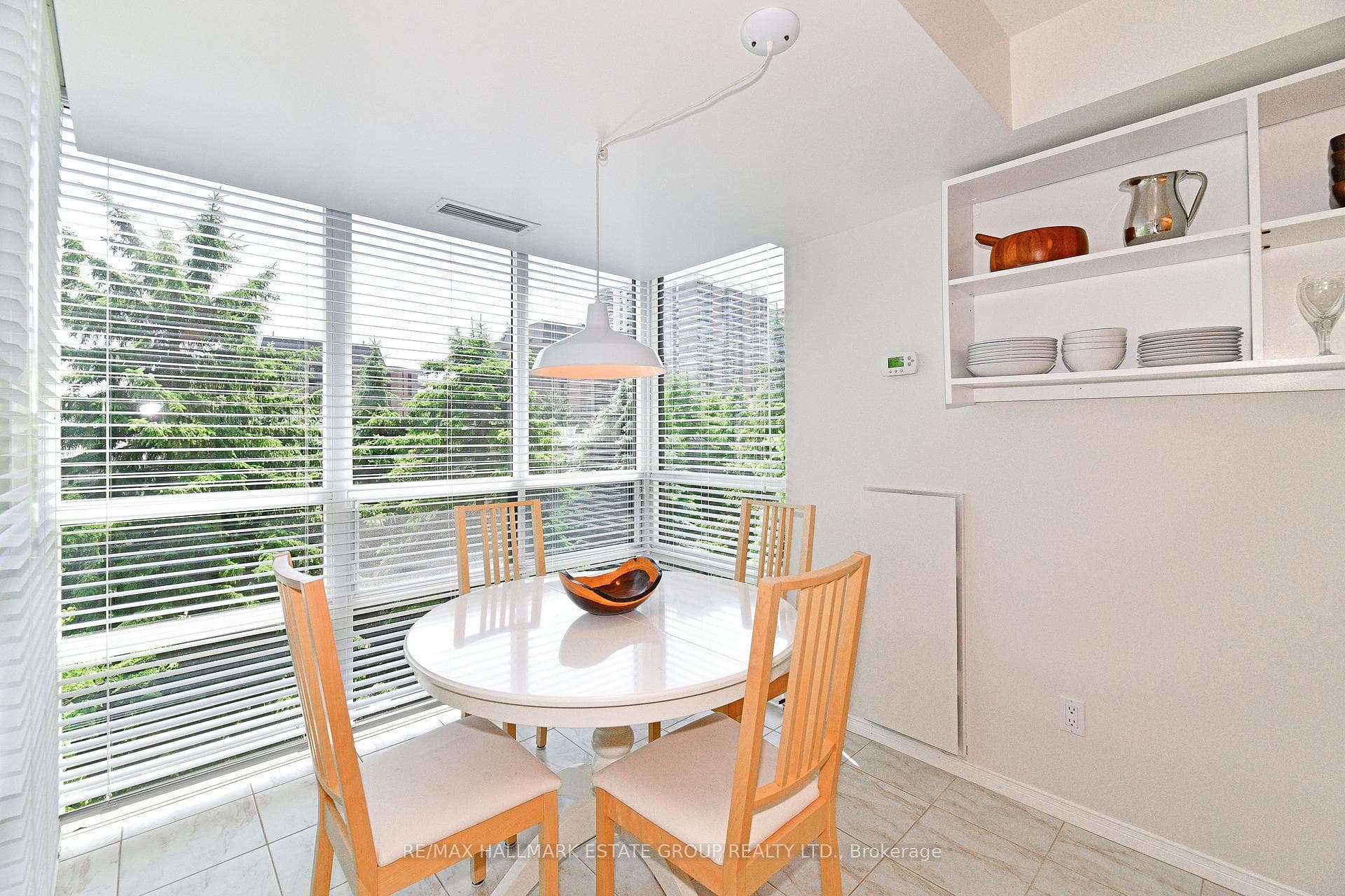 38 Avoca Avenue Unit 403 photo 28