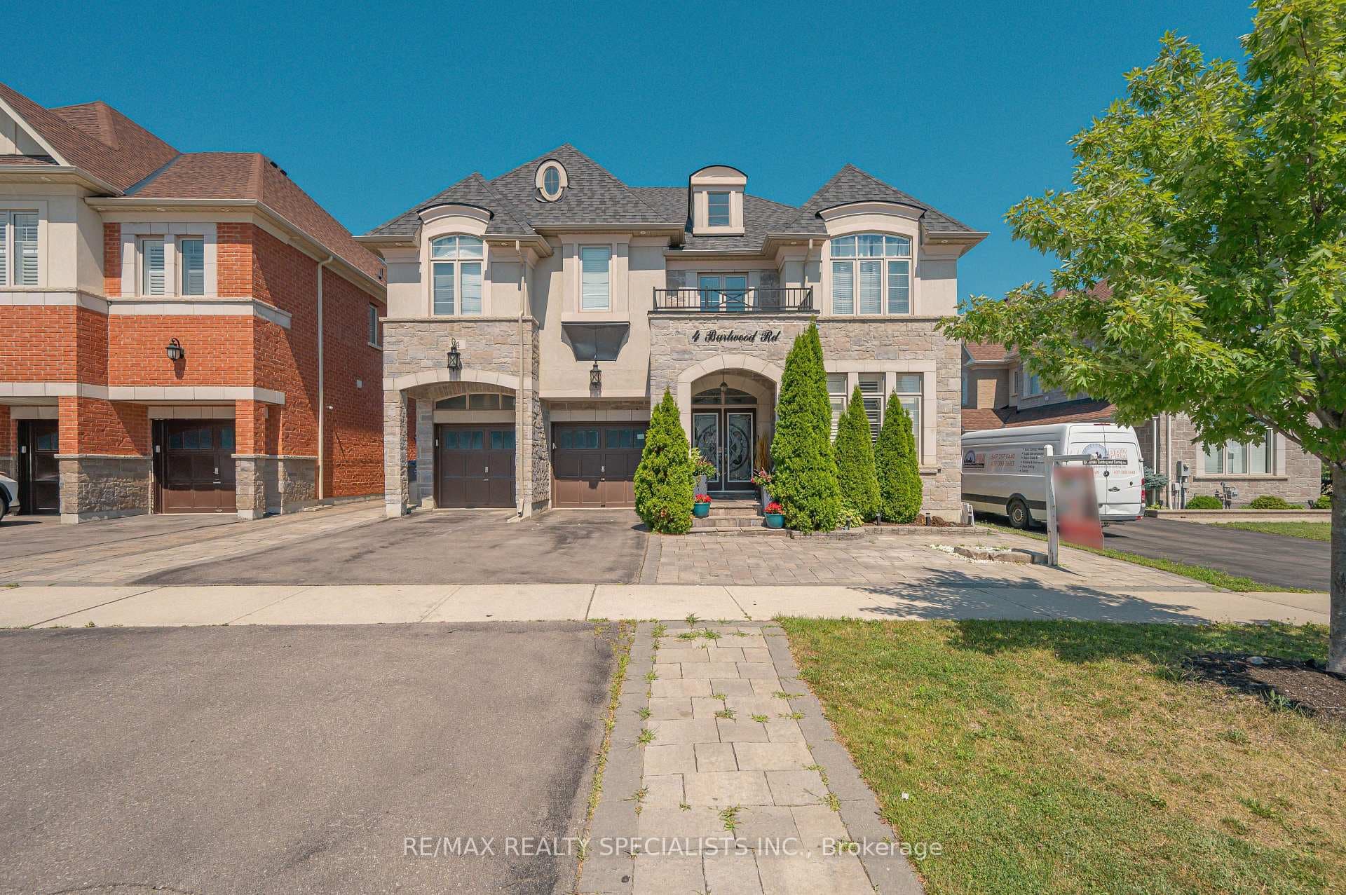 4 Burlwood Road photo 4