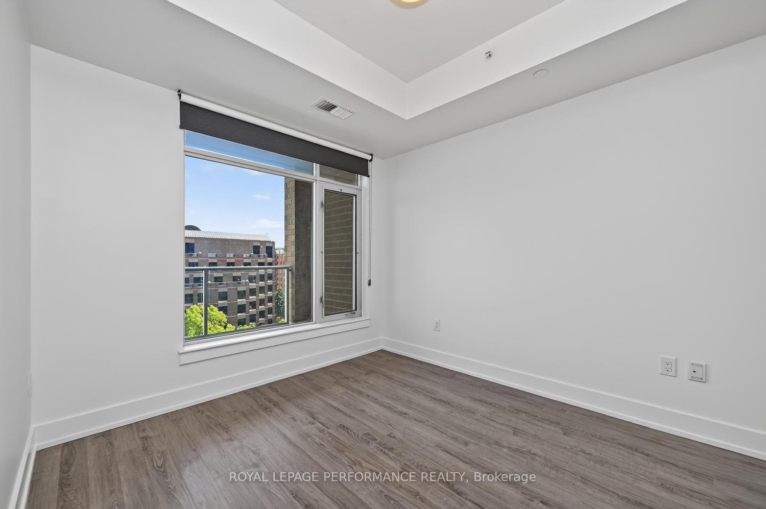 100 Champagne Avenue Unit 903 photo 17