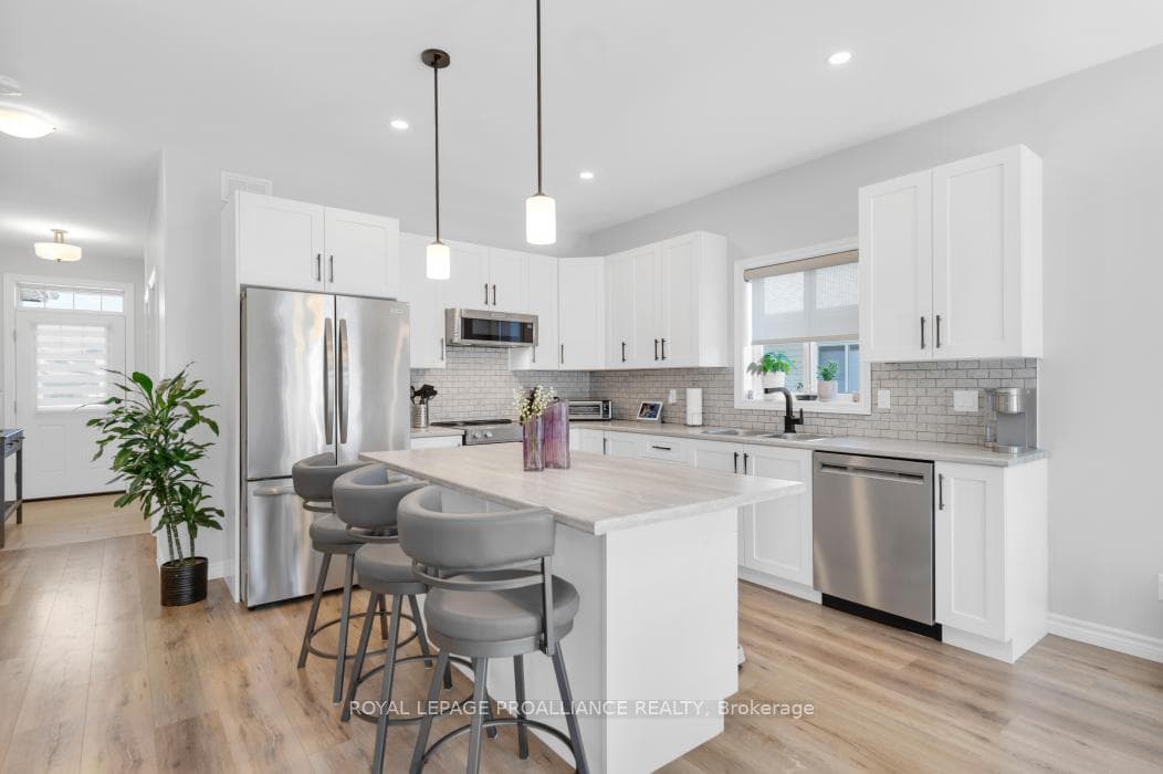 56 Redwood Drive photo 10