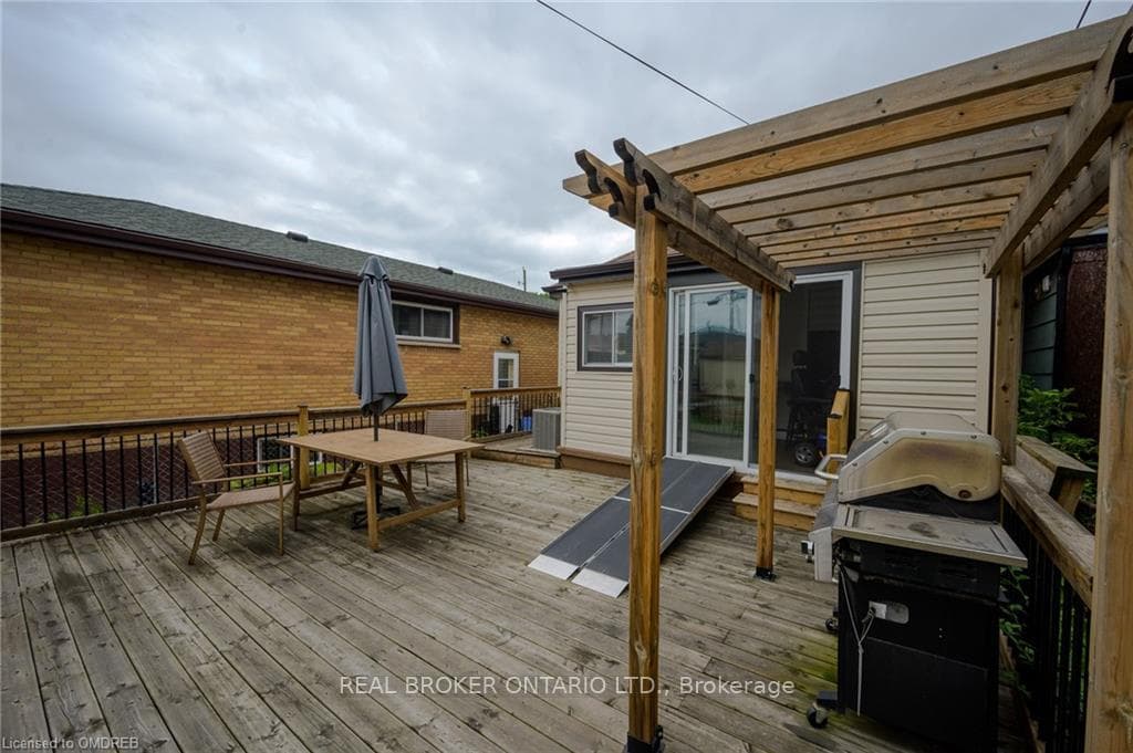 383 Cope Street photo 28