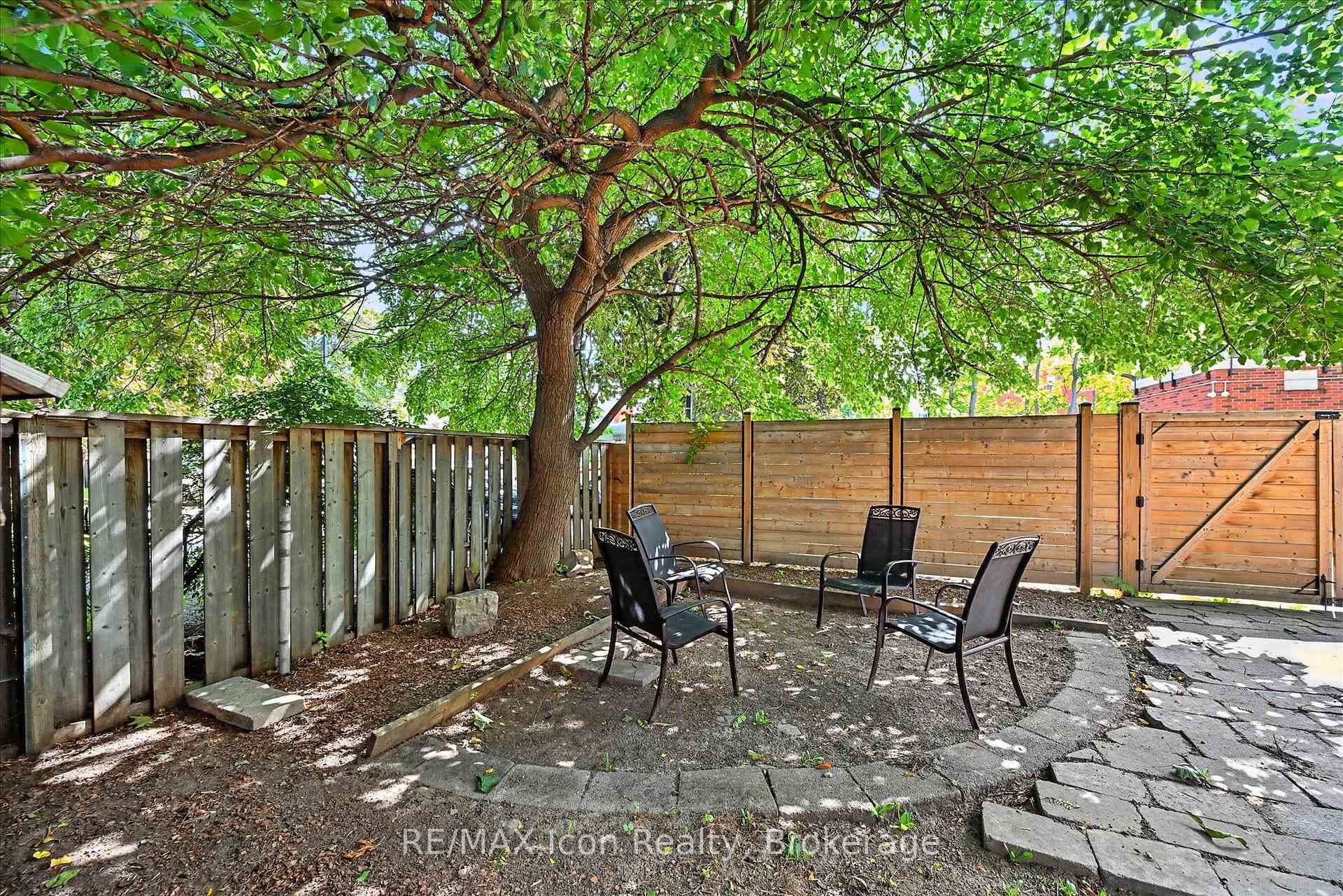 1047 Main Street photo 47