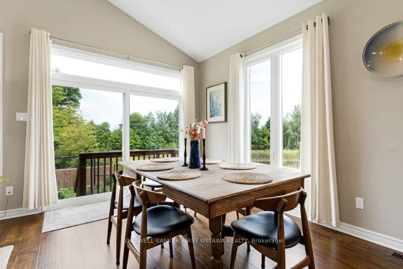 21 Seabert Drive photo 9