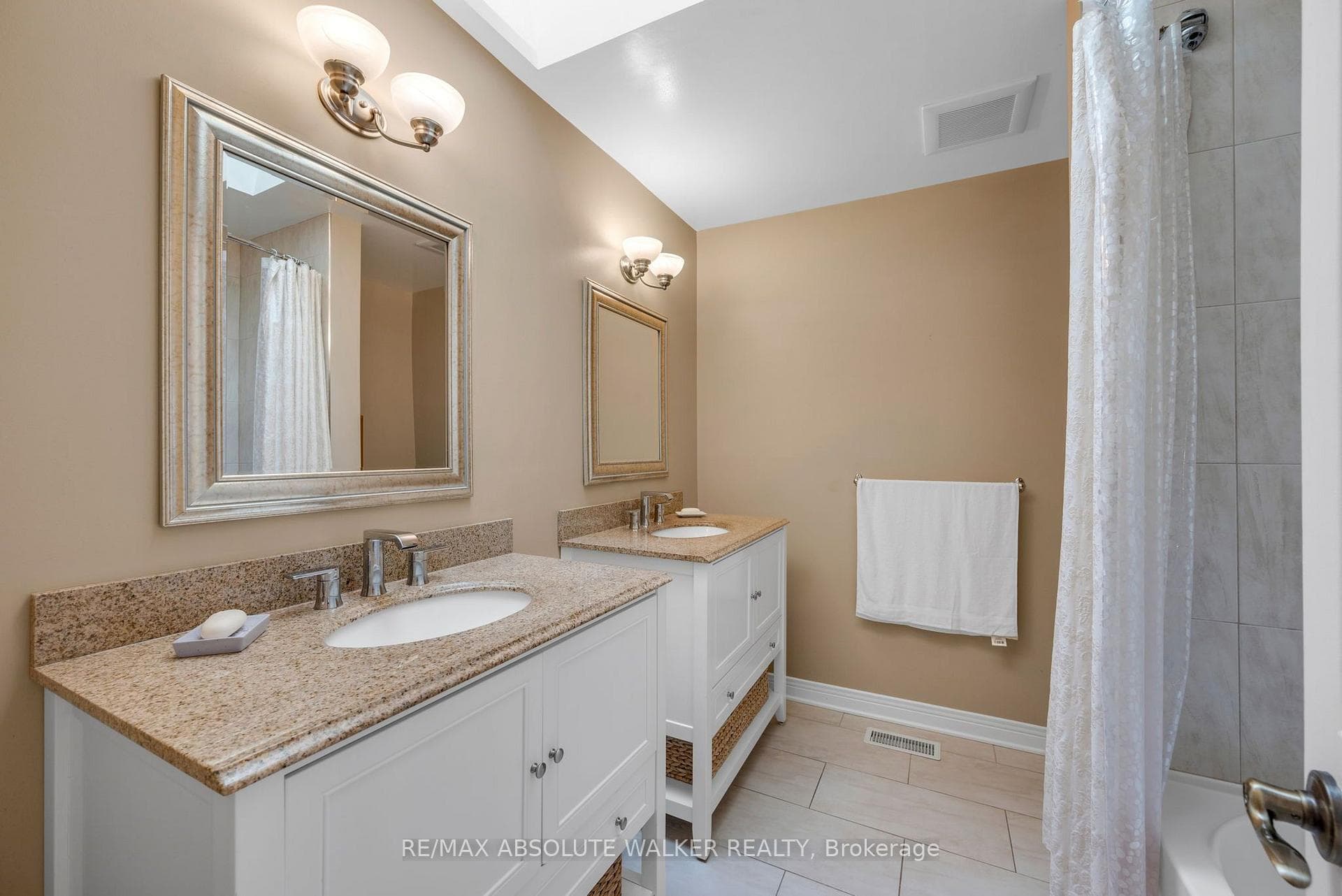 30 Elderwood Trail photo 26