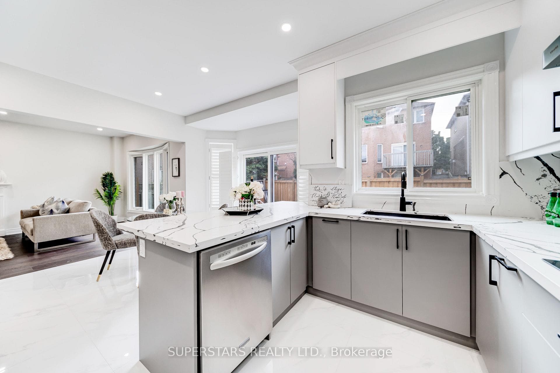 77 Redstone Road photo 14