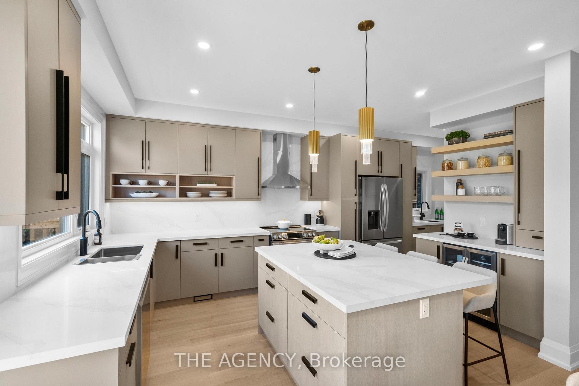 41 St Andrews Boulevard photo 13