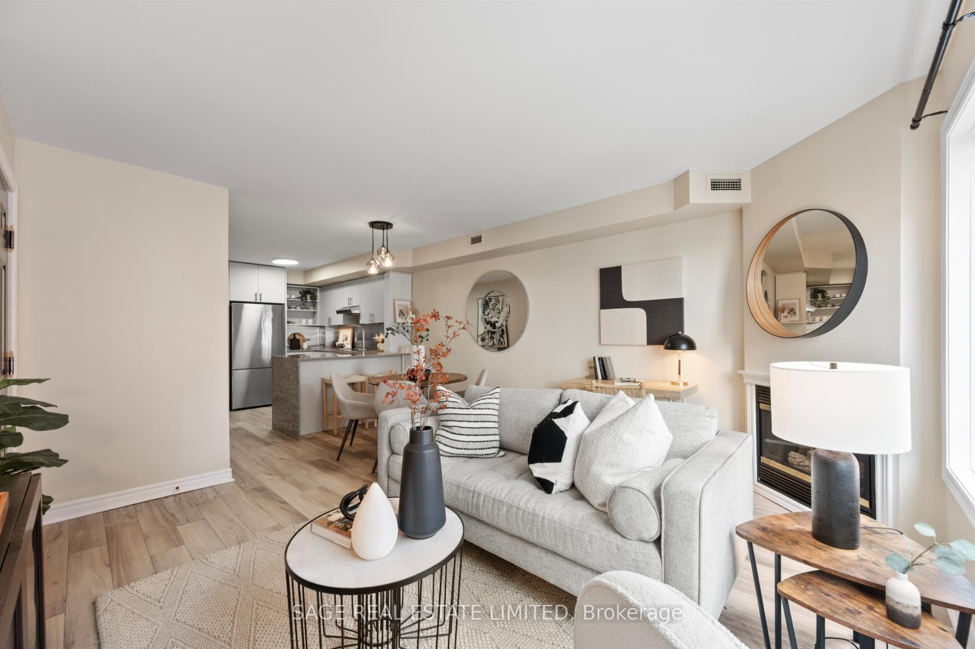 232 St George Street Unit 15 photo 5