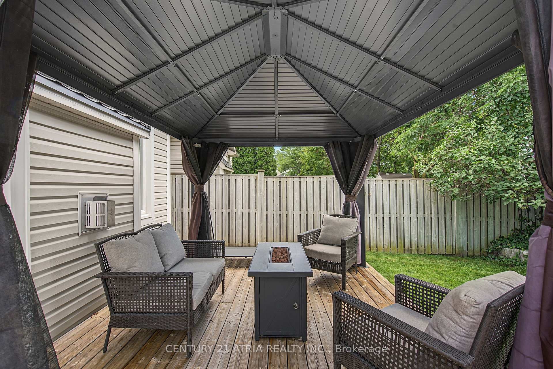 75 Tunney Place photo 29
