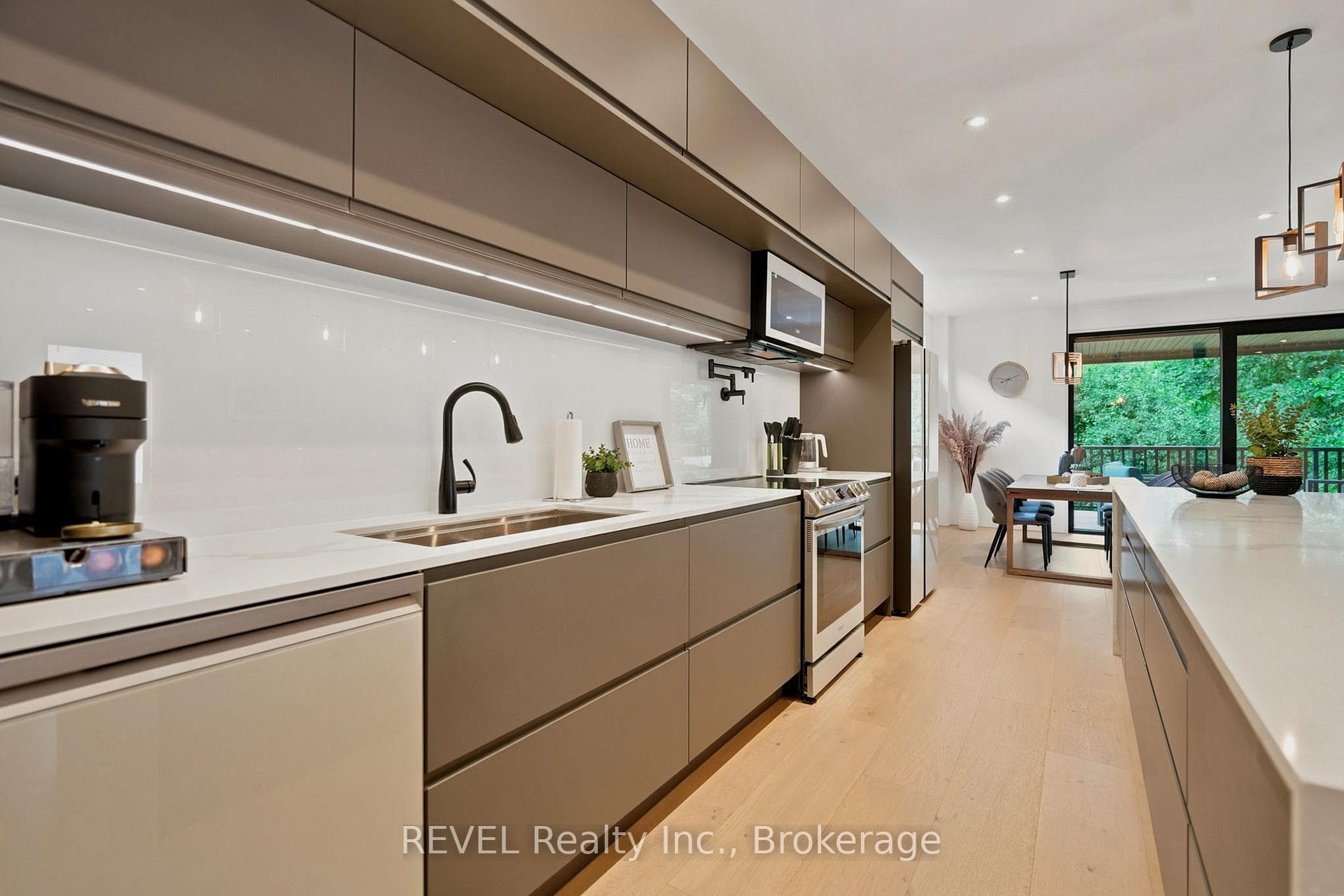 81 Mackenzie King Avenue photo 11