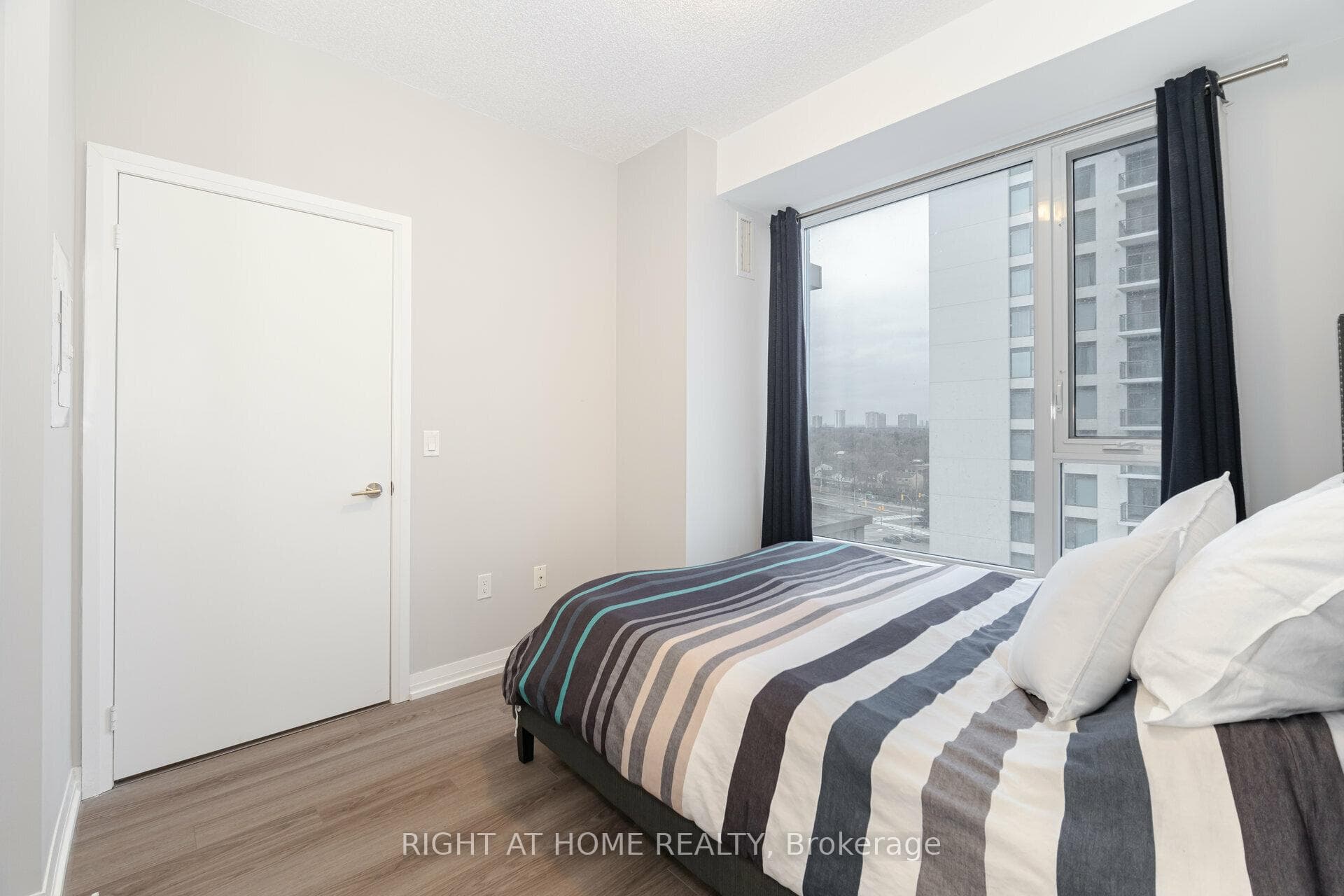 55 Ann O'Reilly Road Unit 901 photo 18