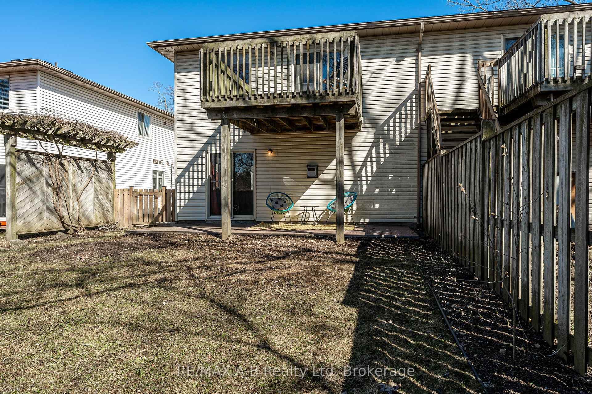 65 Falstaff Street photo 40