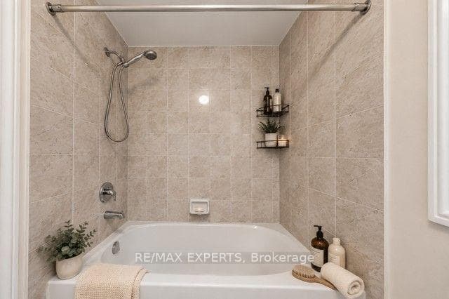 1554 Emberton Way photo 15