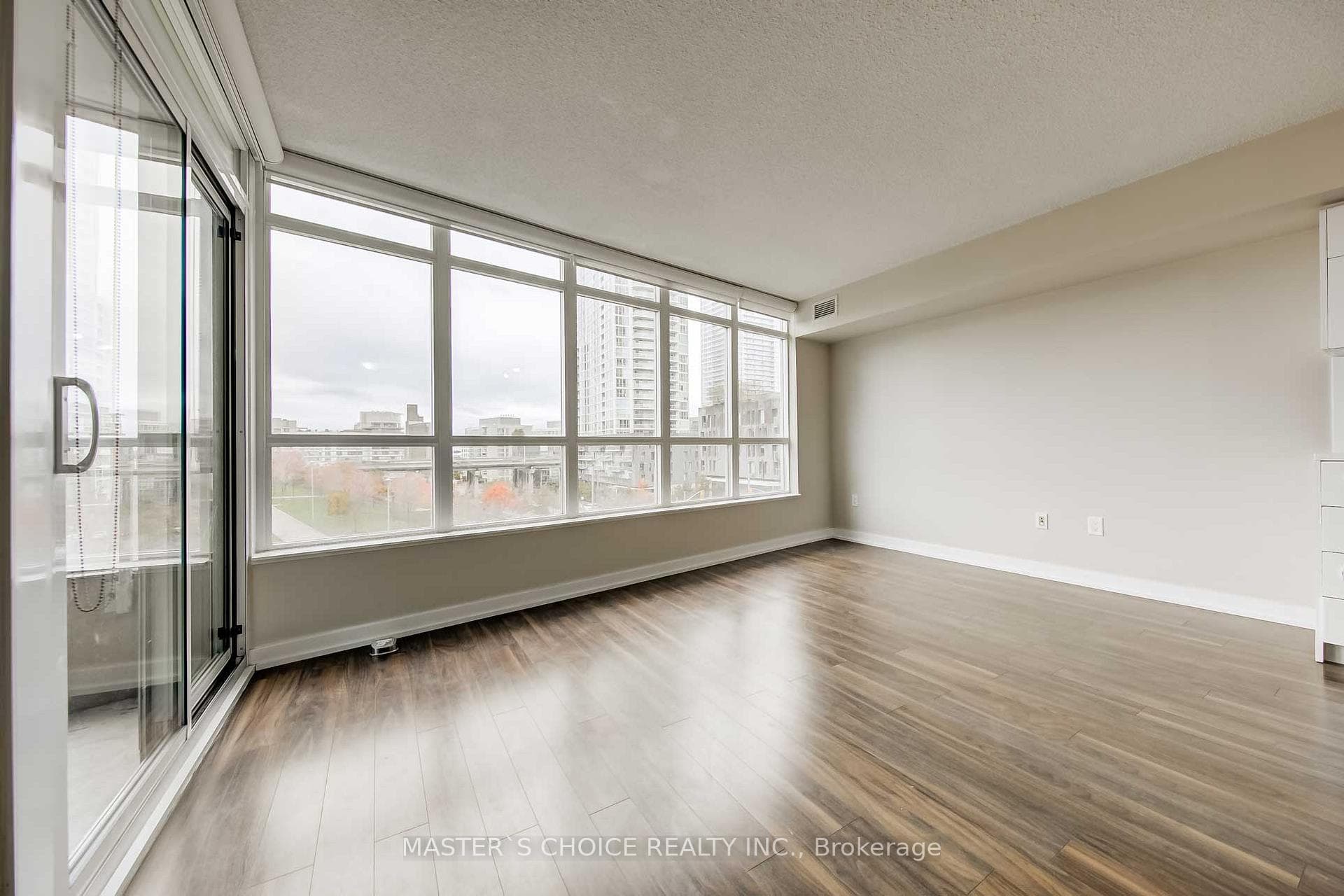 151 Dan Leckie Way Unit 301 photo 5