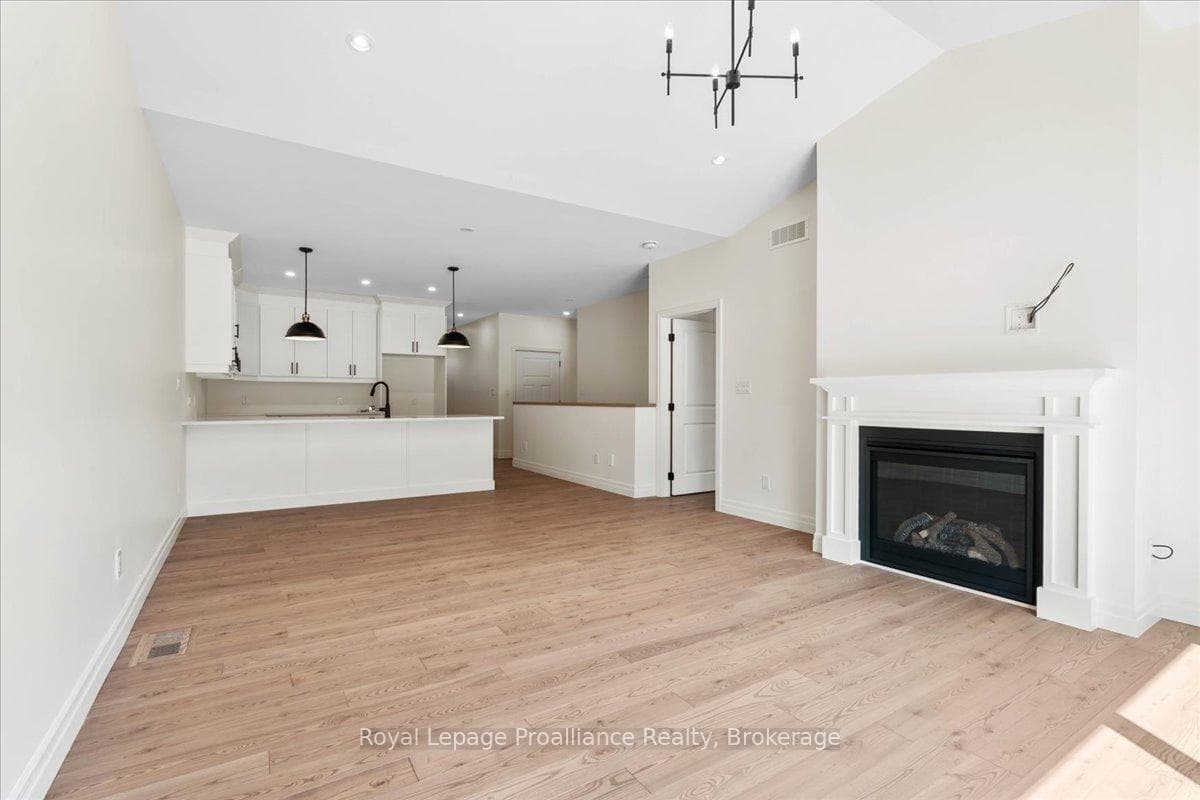 163 Pomeroy Avenue photo 23