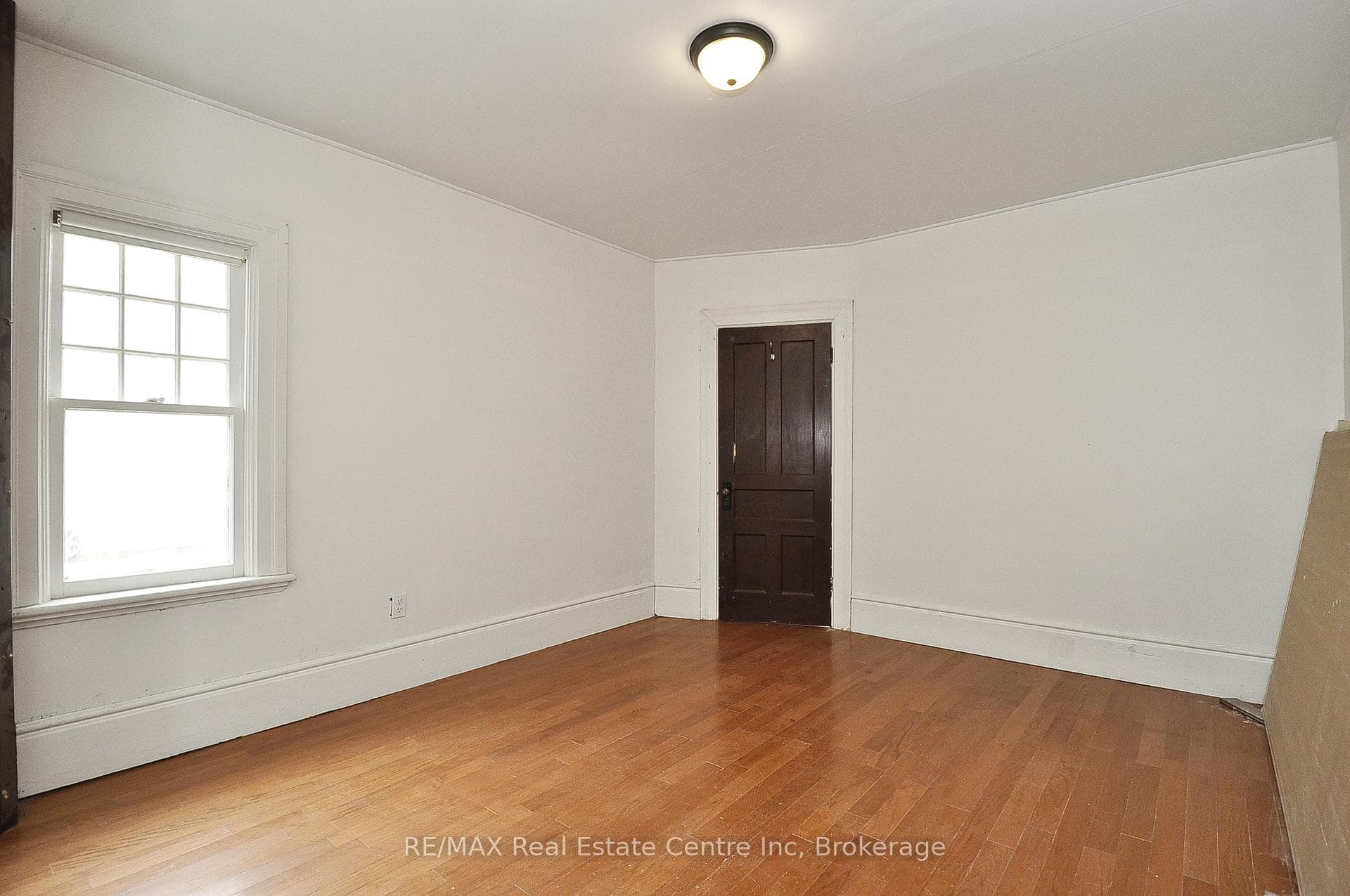 141 KING Street photo 15