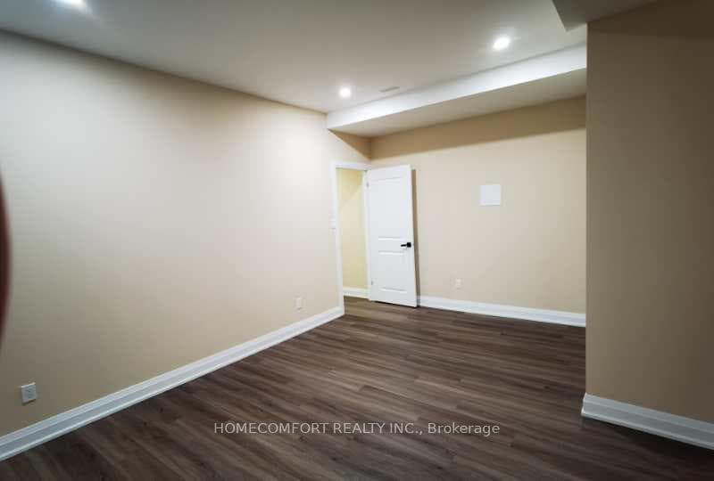 111 Mitchell Place photo 10