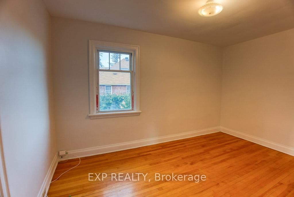 448 Holland Avenue photo 22