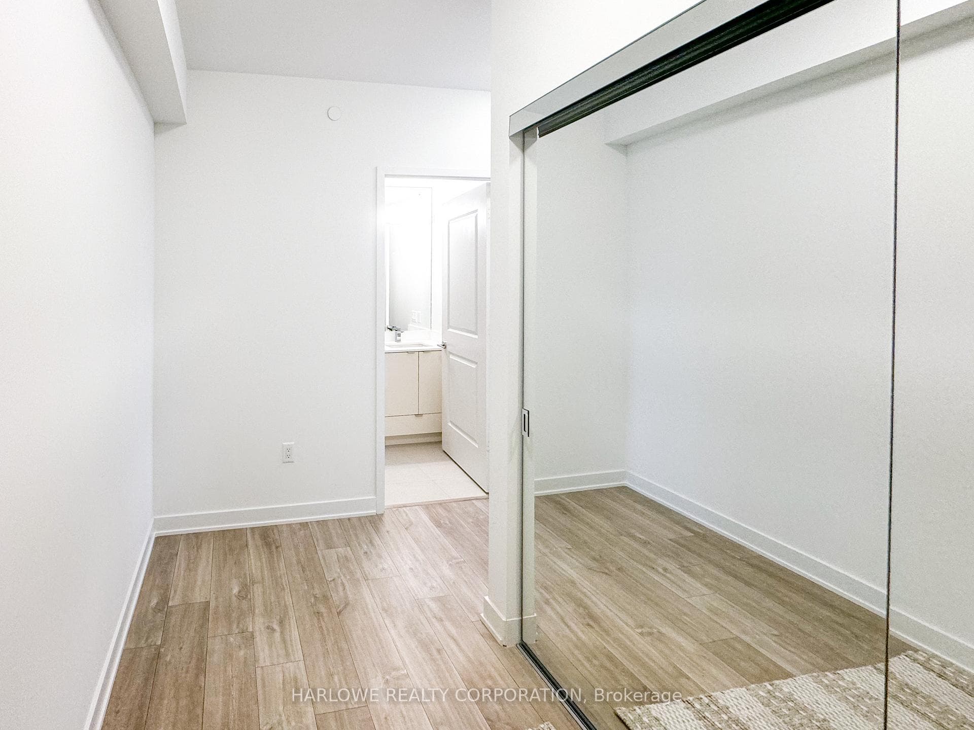 100 Dalhousie Street Unit 3301 photo 5