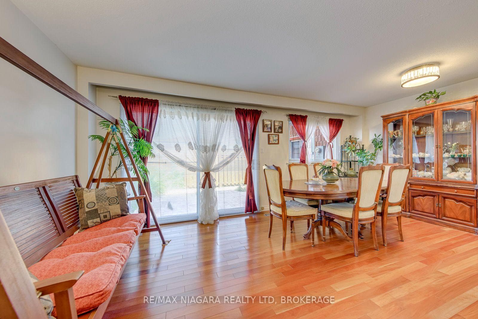 3778 Corliss Crescent photo 7